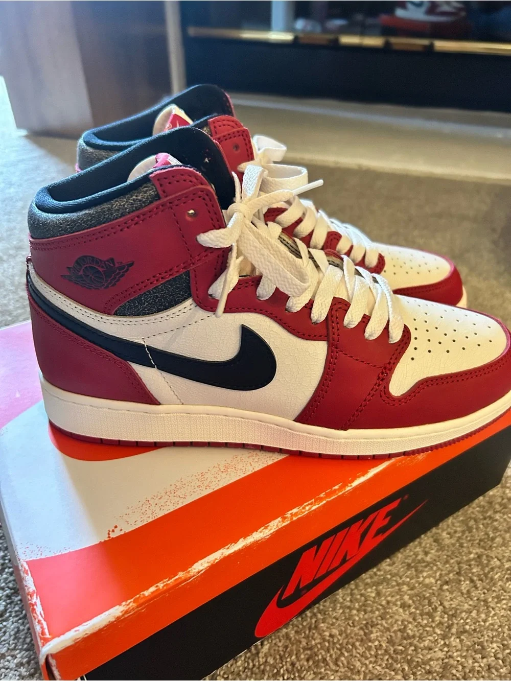 Nike Air Jordan Retro High Varsity Red/Black-Sail-Muslin size 7Y